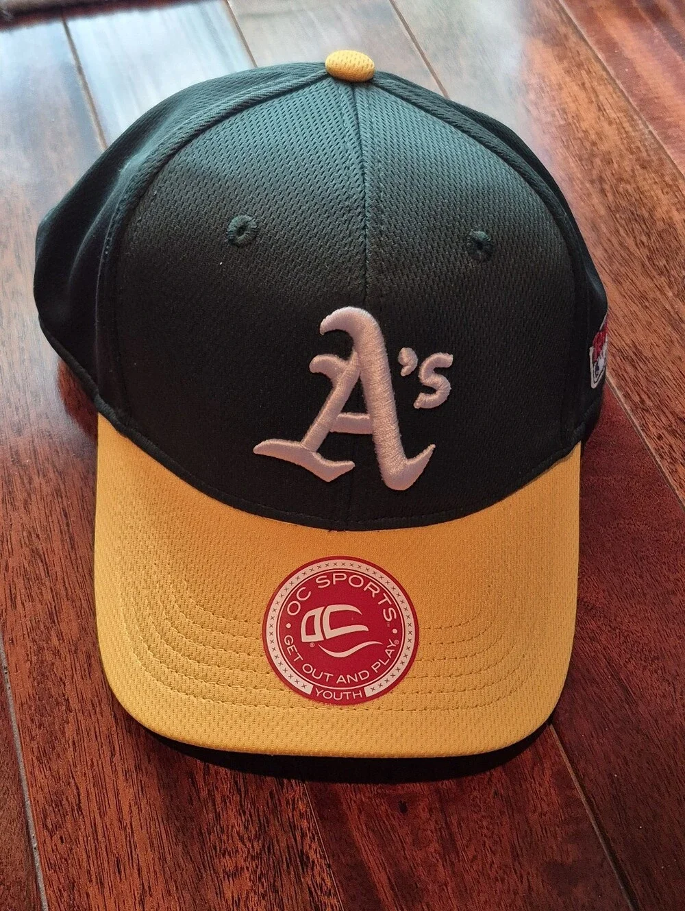 Oakland A's Youth Baseball Cap NWT